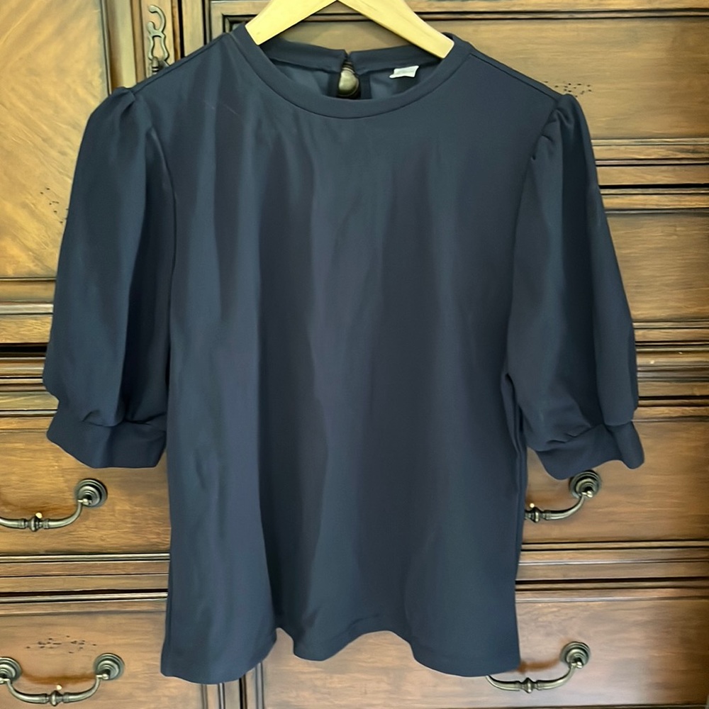 Cutest navy puff-sleeve blouse - rayon/polyester